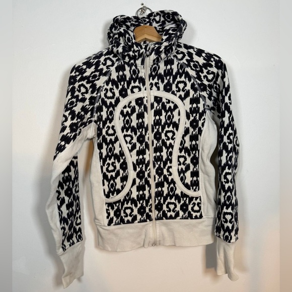 Lululemon Scuba Hoodie Black White Ikat Print – Women’s XS/S - Picture 2 of 9